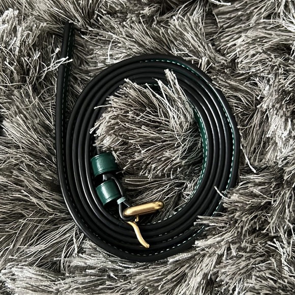 RARE COACH Bandit small size in green color like new - Picture 4 of 8